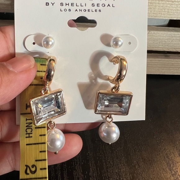 Laundry by Shelli Segal 2pcs Earrings - Picture 5 of 5